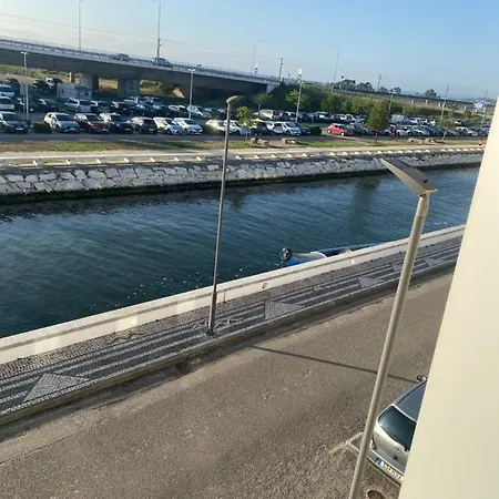 Host'in Arrais Apartment