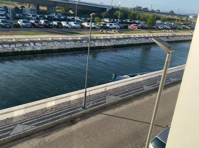 Host'in Arrais Apartment