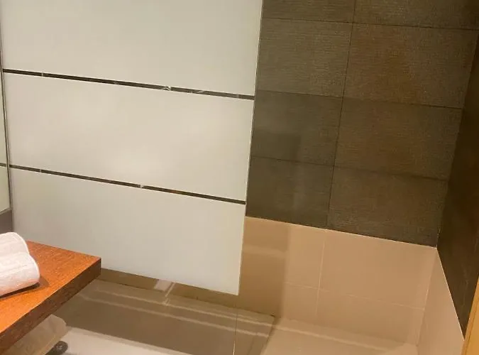 아파트 Host'in Arrais